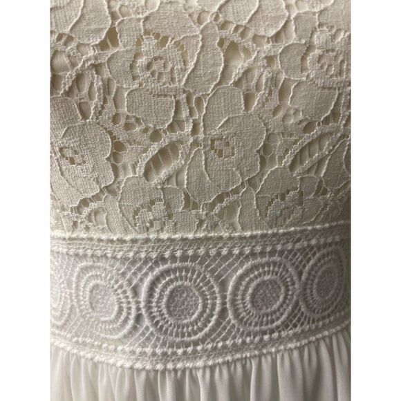 I.N. San Francisco Lace Crochet Dress Size 5 juniors - Picture 7 of 10